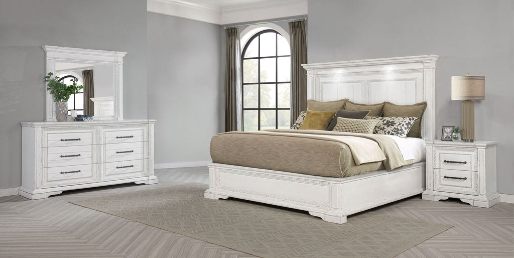 McKinney 4-piece Eastern King Bedroom Set Vintage White