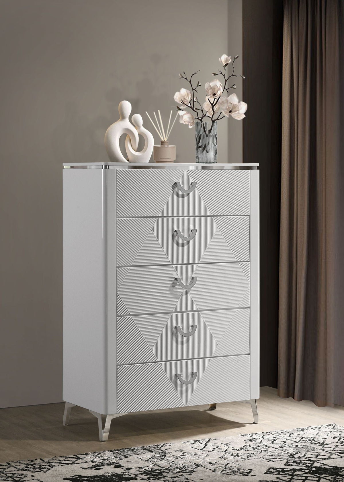 Cassia 5-drawer Bedroom Chest of Drawers White High Gloss