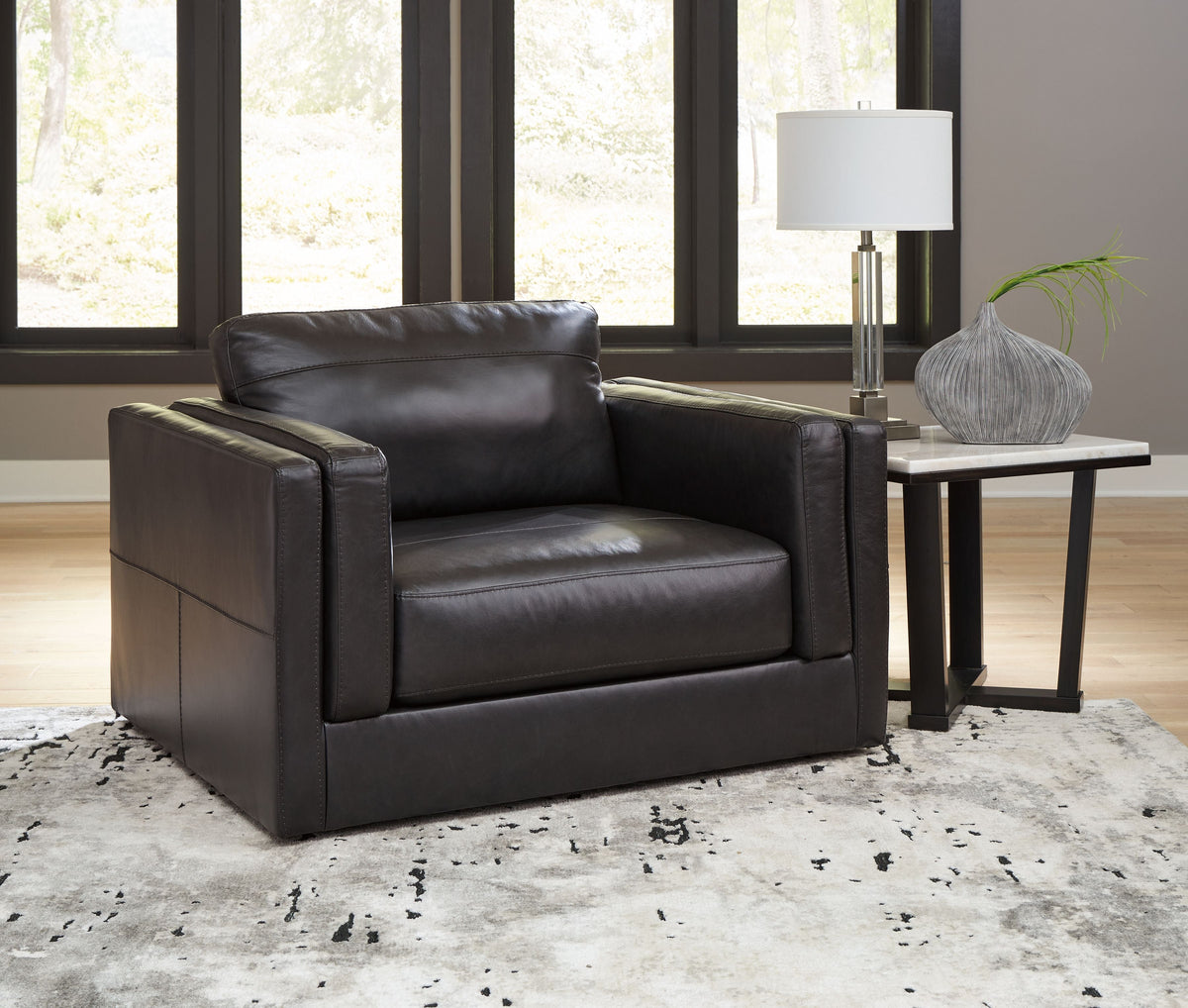 Amiata - Chair And A Half - Onyx