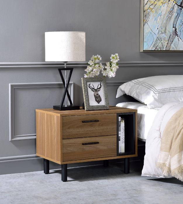 Trolgar - Accent Table - Brown Oak & Black