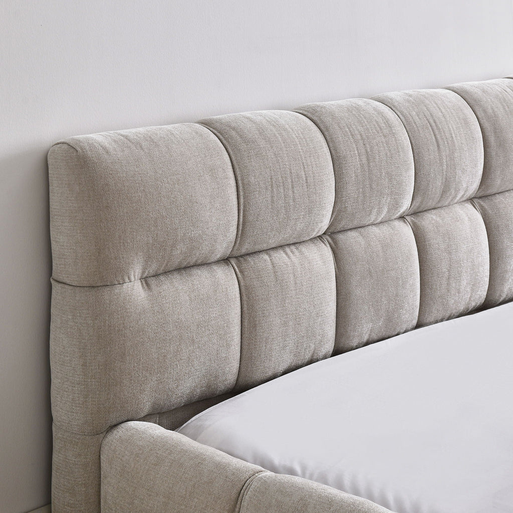 Modern Platform Bed Frame With Thick Fabric