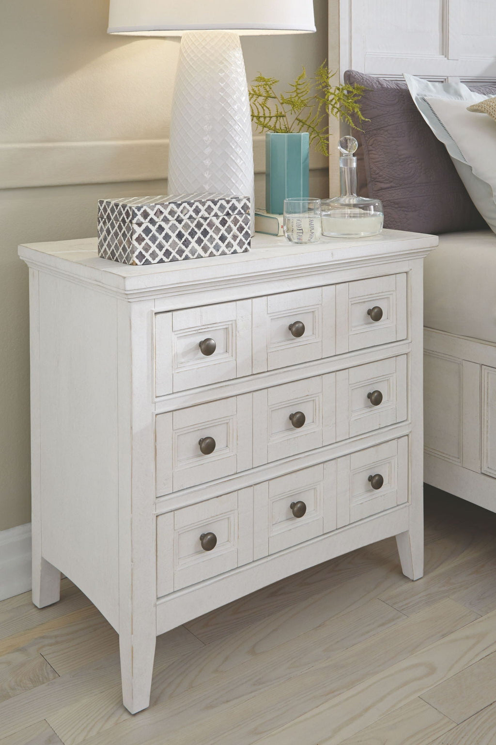 Heron Cove - Relaxed Traditional Chalk White Three Drawer Nightstand - Chalk White