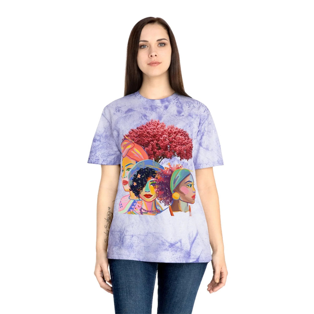 Three Queens Women's Black Graphic T-Shirt