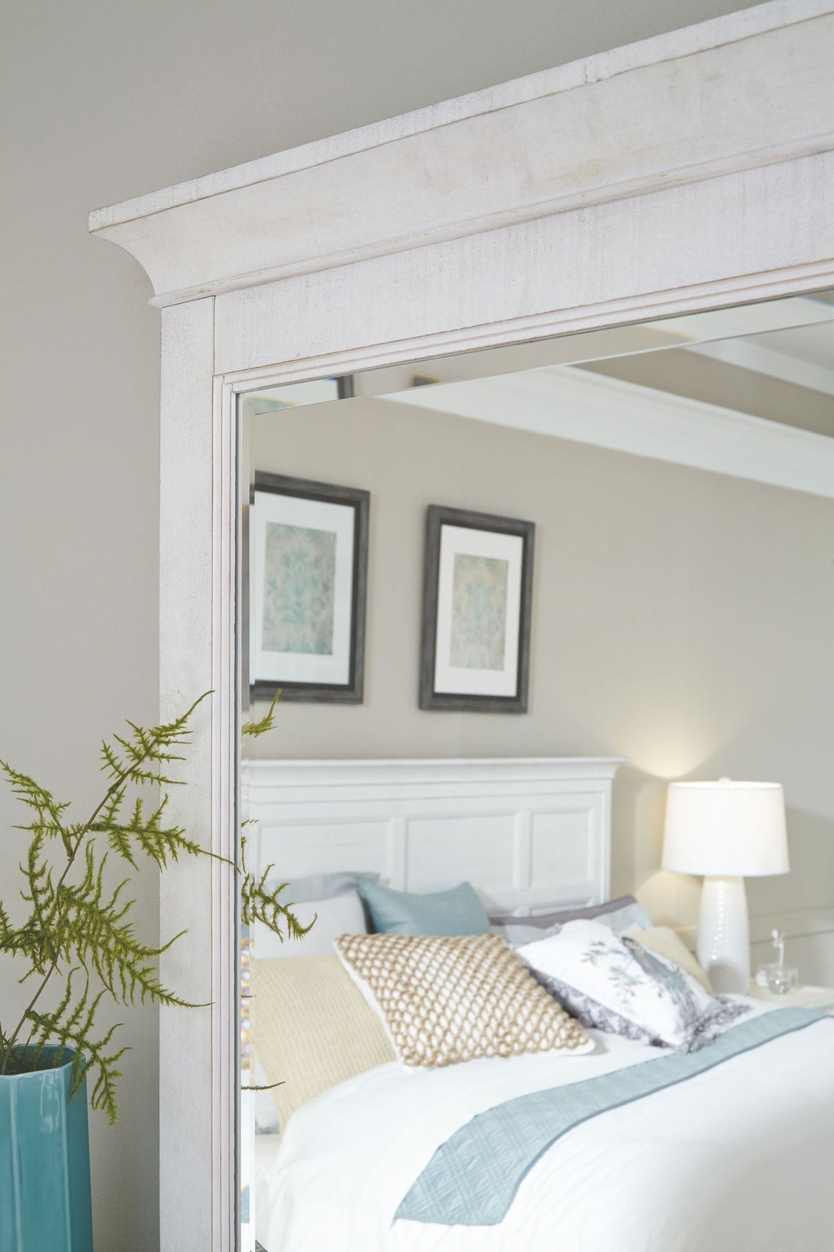 Heron Cove - Two Tone Drawer Dresser