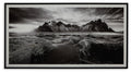 Delstone - Wall Art - Black / White
