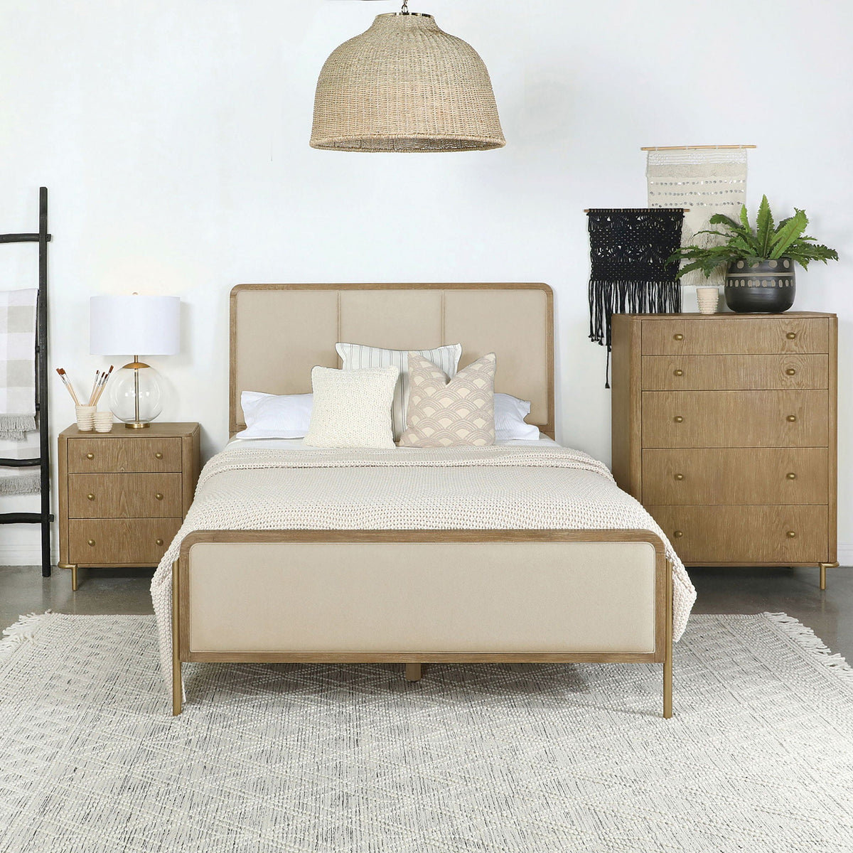Arini 56-inch California King Panel Bed Cream and Sand Wash
