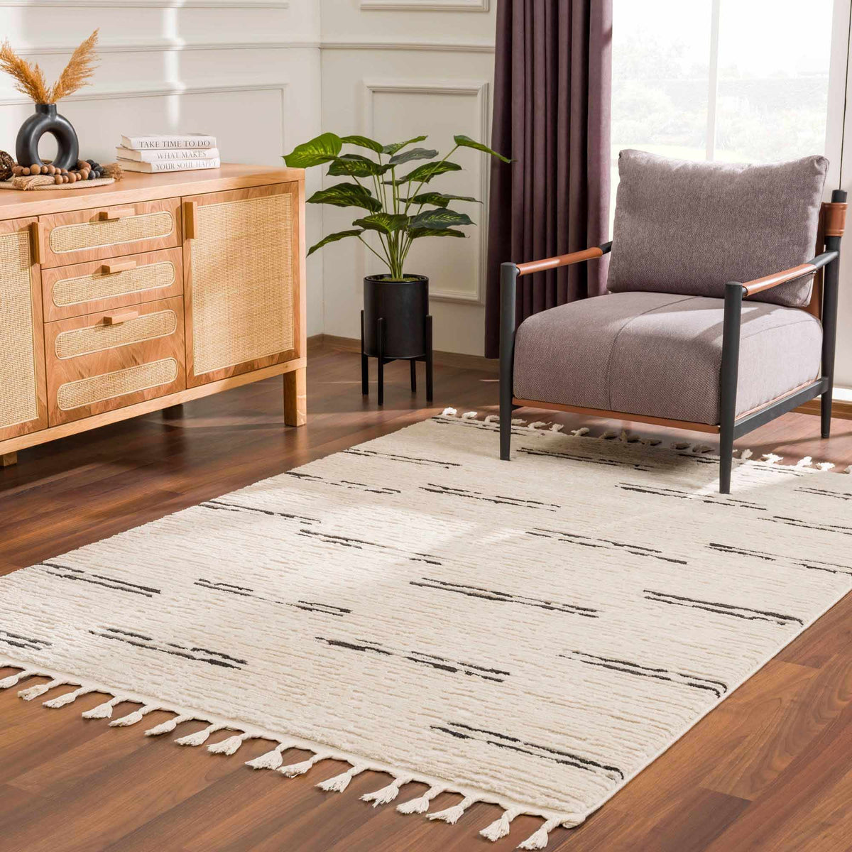 Riad Black Striped White Rug with Tassels