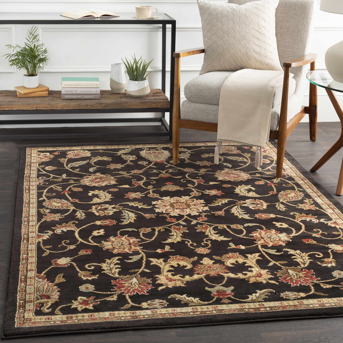Salona Luxe Black Rug