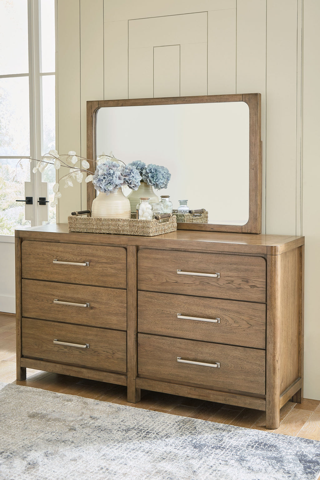 Cabalynn - Dresser And Mirror - Light Brown