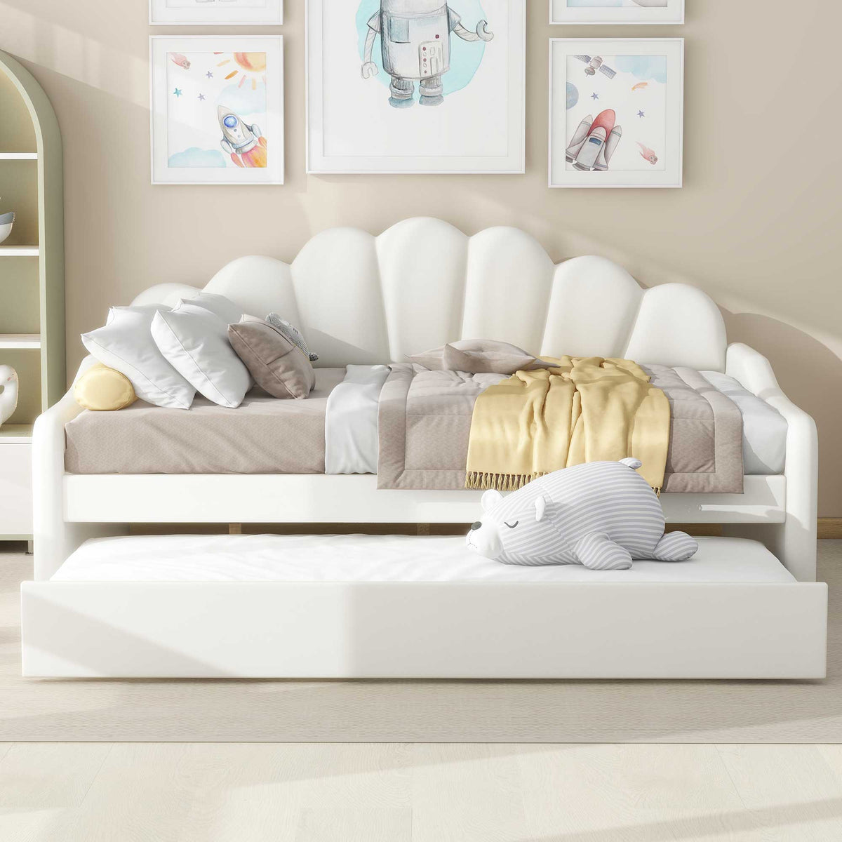 Upholstery Daybed Frame With Shell Shaped Backrest