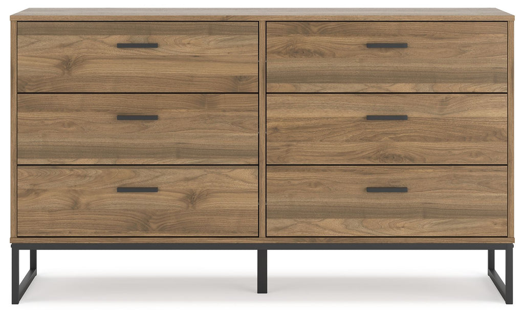 Deanlow - Six Drawer Dresser - Honey