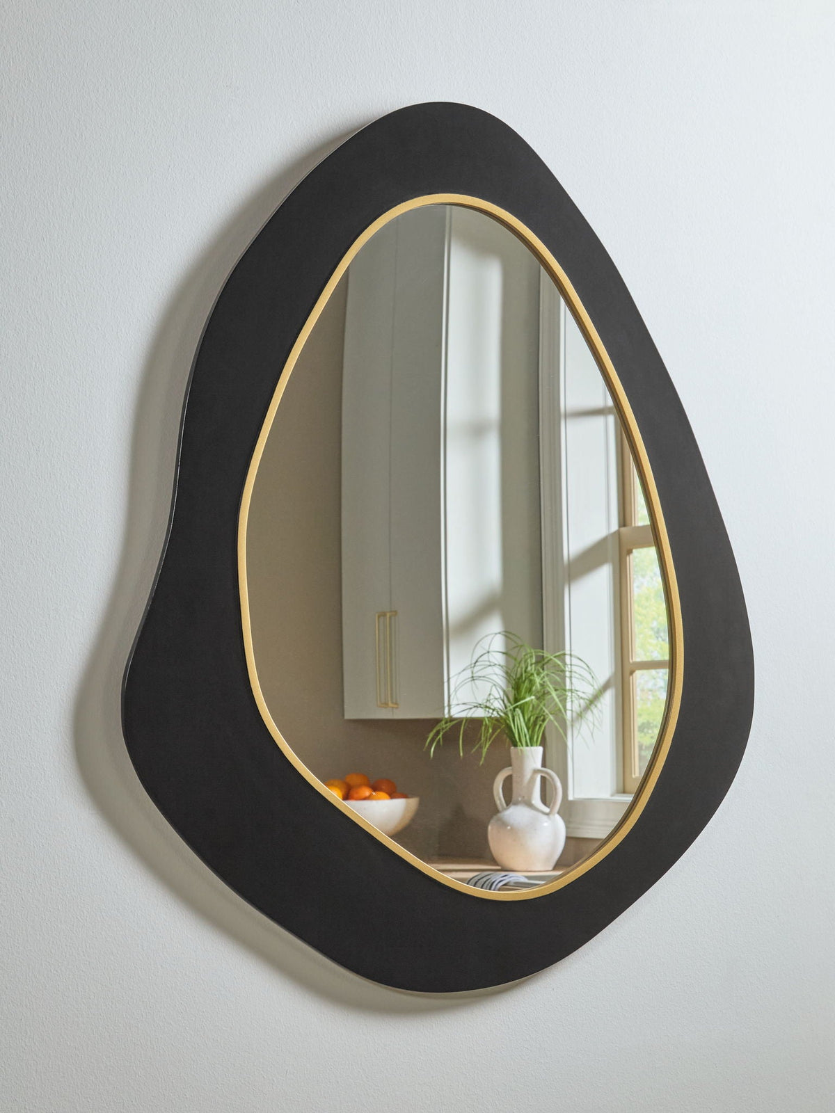 Kierlock - Accent Mirror - Black / Gold Finish