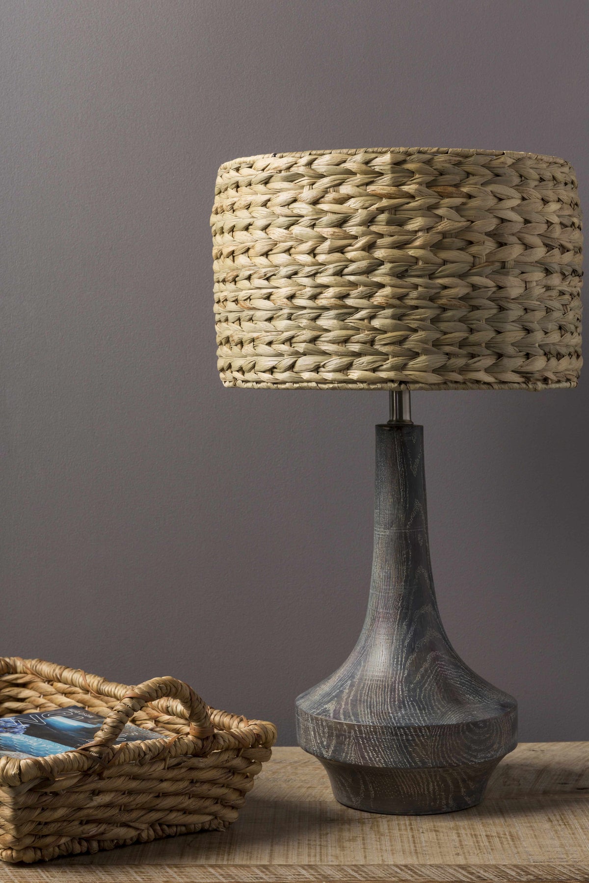 Kabankalan Seagrass Resin Table Lamp